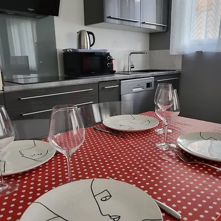 Apartment Chez Marie Et Marc